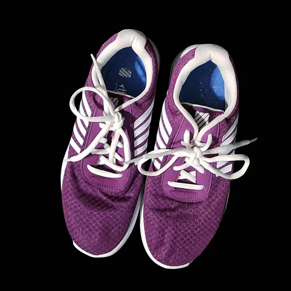 K-Swiss Women's Vibrant Violet Purple sneakers. Like new..size 8 US. - Picture 3 of 10